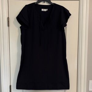 Vineyard Vines Navy Performance Top with Pink Whale Emblem